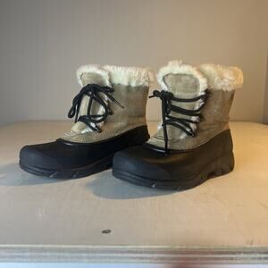 Sorel Women’s Snow Angel Lace Waterproof Boot Size 7 M